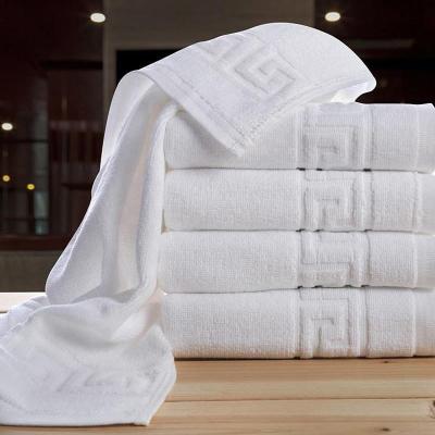 China Comfort Hotel Luxury Jacquard White Bath Towel Set 100% Cotton Large Beach Towel for OEM for sale