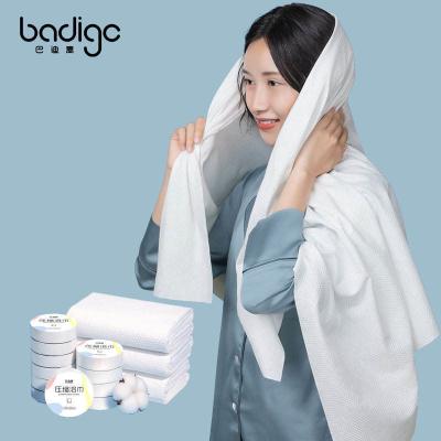 Chine Tissu non-tissé serviette compressée jetable pour le voyage Tablette en coton de bain de grande taille à vendre