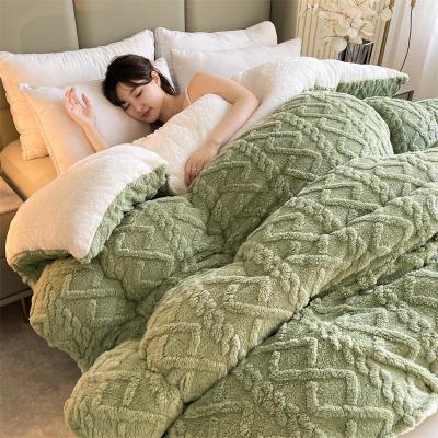 China All-Season Home Textile Duvet Quilt Verdikte Warme Taffeta Winter Quilt met Comforter Te koop