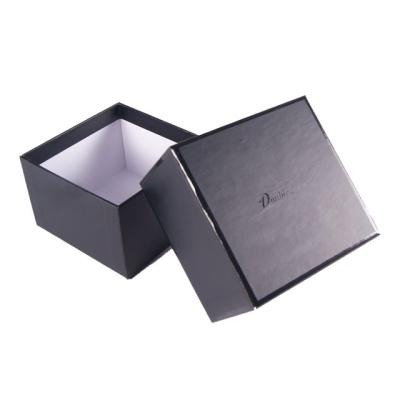 China Custom Luxurious Jewelry Packaging Pouch Printed Cardboard Drawer Box Fashion Black Jewelry Packaging Box With Pouch 26x23x10cm for sale