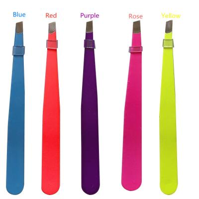 China Color Customzied Straight Eyebrow Tweezers For Men And Women Stubborn Hair Removal for sale