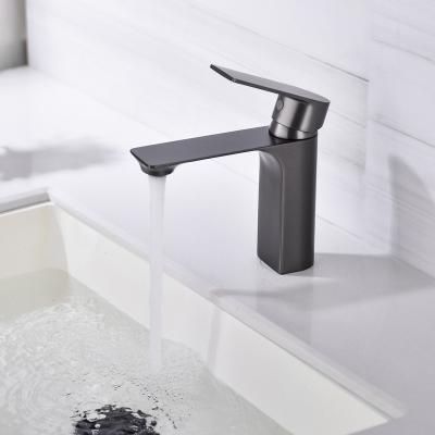 China Modern Luxury Steel Tall Bathroom Basin Faucets 304stainless Waterfall Sink Waterfall Mixers Vanity Basin Faucets Thermostatic Faucets à venda