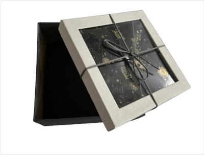 China Luxe venster cadeau doos maat Satin afwerking voor speciale cadeautjes Te koop