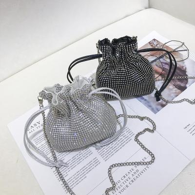 China Shiny Messenger Bag Designer Luxury Drawstring Bucket Bag Fashion New Summer New Arrivals Small Ladies Luxury Rhinestone Wallet for sale