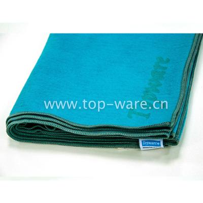 China QUICK DRY eco friendly custom logo printed anti slip gym fitness suede yoga towel with pocket for sale