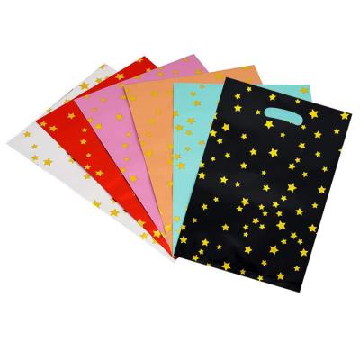 China Sparkling Stars W24 X H30.5cm Plastic Party Gift Bags With Handles for sale