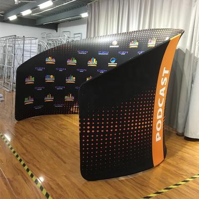 China Trade Show Frame Trade Show Event Backdrop Semicircle Fabric Easy Carry Lightweight Aluminum Wall Display for sale