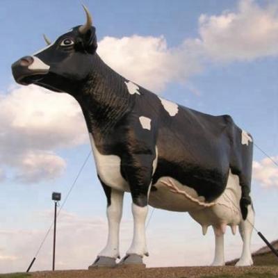 China Garden Hot Selling Cow Fiberglass Statue Handmade Life Size Animal Model for sale