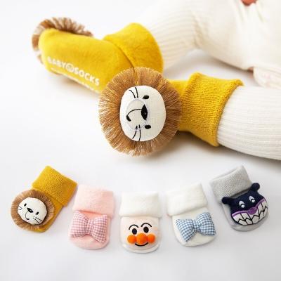 China Wholesale QUICK DRY Animal Warm Cotton Grip Cartoon Floor Cute Newborn Anti-Slip Baby Funny Socks Toddler With Toys Shoes Set for sale