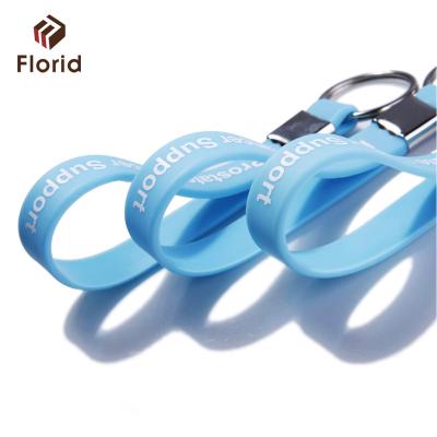 China 2021 new design fashion customer customized logo printed silicone phone buckle key chain for sale