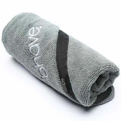 China Factory Supply Disposable Microfiber Sport Gym Towel With Custom Zipper Pocket for sale