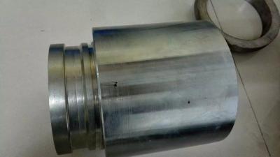 China Abrasión excelente modificada para requisitos particulares del grueso de goma de la manguera el 16MM de la bomba concreta resistente en venta