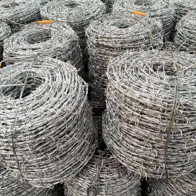 China Construction Protective Hot Dipped Galvanized Barbed Wire 12 Gauge 50kg Per Farm Roll Price Protect for sale