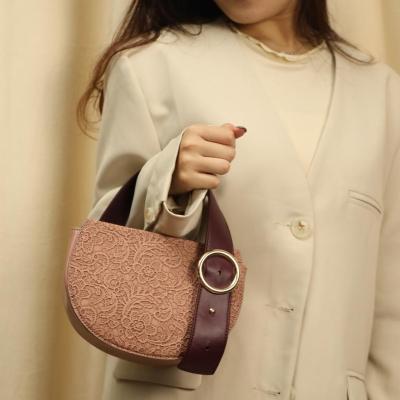 China 2022 Fashion Customized Stereotype Urban Package Logo Designer Designer Handbag Style Equalizing Synthetic Leather For Woman Evening Clutches for sale