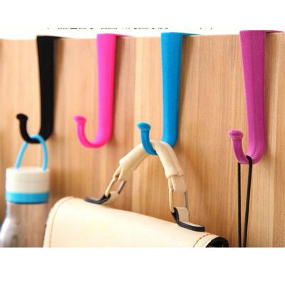 China Durable Plastic Velvet Door Hook 3.5cm For Belt Organizing Towels And Accessories for sale