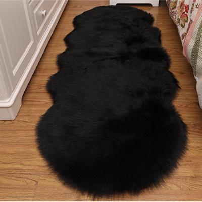 China 2021 wholesale high quality anti-slip woven rugs for living room faux fur blankets rugs for sale