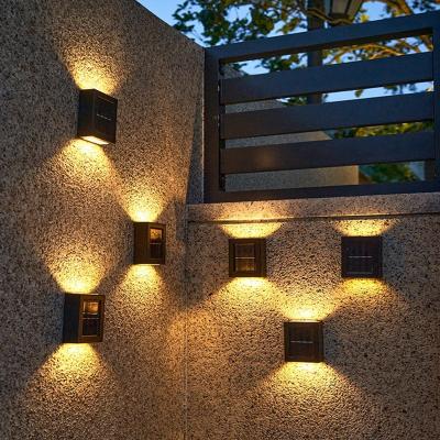 China Modern Decorative LED Wall Light Porch Energy Saving Solar Lamp Through The Wall Light Fence Solar Stair Decoration Lighting Lamp for sale