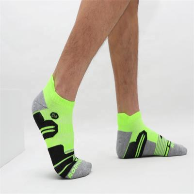 China Antibacterial Outdoor Cushioning Breathable Low Cut Ankle Socks Running Outdoor Sports Socks for sale