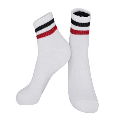 China Men's Gray Black White Cotton Comfortable Sports And Leisure Socks QUICK DRY for sale