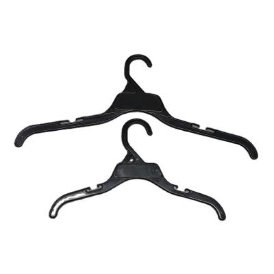 China High quality plastic black display garment hanger for wholesale price for sale