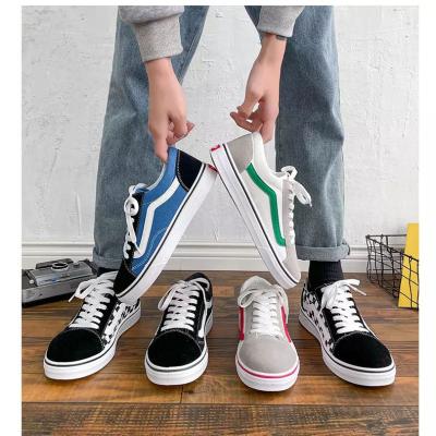 China Fashion Trend Hot Sale Fashion Casual Breathable Microfiber Fabric Shoes Mens Womens Sneakers With High Quality for sale