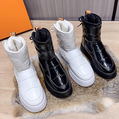 China Anti-Slip Winter Plus Velvet Snow Boots Warm Cotton Shoes Women's Shoes Thick-Soled Cotton Big Boots for sale