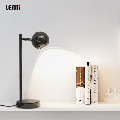 China Modern minimalist high-grade minimalist reading desk lamp bedroom bedside living room eye protection lamp for sale