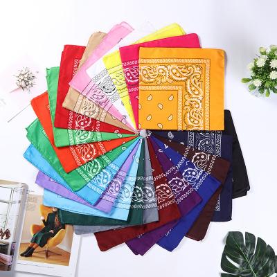 China Fashion Square Viable Hot Selling Wholesale Scarves Printed Women Sports Hiking Printed Bandanas Scarves Print Satin Scarf for sale