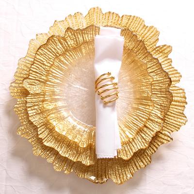 China Sustainable INS Factory Price 13 Inch Half Gold And Silver Snowflake Glass Charger Dish for sale