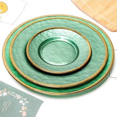 China 13 Inch Sparyed Green Color Is Gold Rim Glass Charger Plates Viable Nordic Factory Price for sale