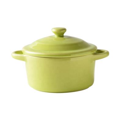 China Grass Green Color Restaurant Hotel Family Use Sustainable Glazed Casserole Ceramic Soup Bowl With Lid With Double Handle for sale