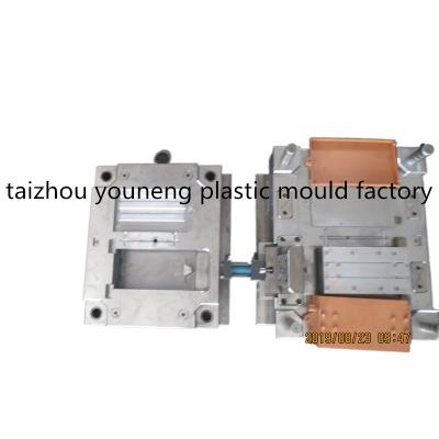 China Battery Container Steel Plastic Injection Mold for sale