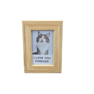 China Wholesale High Grade Manufacturer American Style Pet Photo Frame Memorial Urn Cat Cremation Urns Engraved Urns For Dog for sale