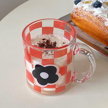 Κίνα wholesale ins style girl heart checkerboard glass breakfast juice cup προς πώληση