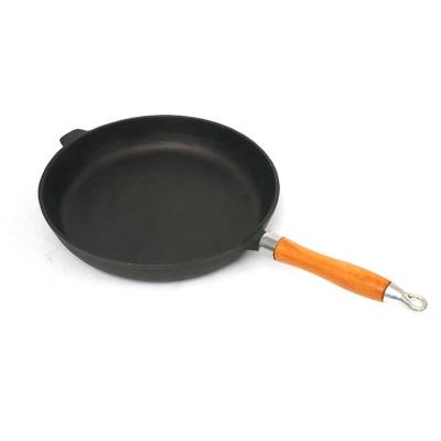 China Non Sustainable Stick Frying Pan Restaurant Quality Skillet With Wood Handle for sale