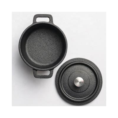 China Sustainable Factory Supply 10cm Pre Seasoned Mini Cast Iron Cooking Casserole Pot for sale