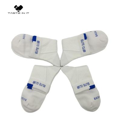 China High Quality Breathable White Casual Men Kids Sports Solid Color Short Crew Socks Women for sale