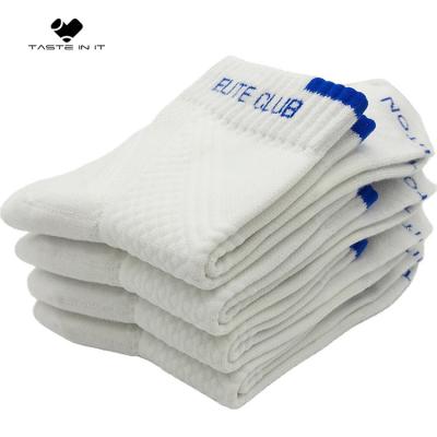 China New Design Breathable Casual Style Athletic Socks White Sports Socks Sport Crew Socks for sale