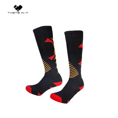 China Hot Selling Breathable Socks Designer Sports Sock Custom Design Nylon Skin-friendly Crew Socks for sale