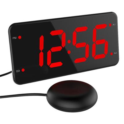 China Class Loud LED Alarm Clock with Bed Shaker for Heavy Sleepers, Deaf and Hard of Hearing, 2 USB Charger Ports, 7-Inch Display, for sale