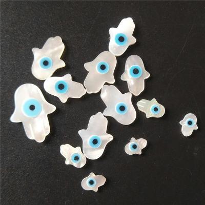 China Polishing Hamsa Pearly Bead Turkey Shell Evil Eye Hand of Fatima Pendant for DIY Jewelry for sale