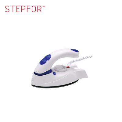 China Dual Voltage Choice for Worldwide Use Y-800 MIni Travel Steam Iron with Foldable Handle Electric Iron Heating Element for sale