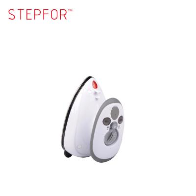 China Portable Hot Selling Mini Travel Steam Irons for sale