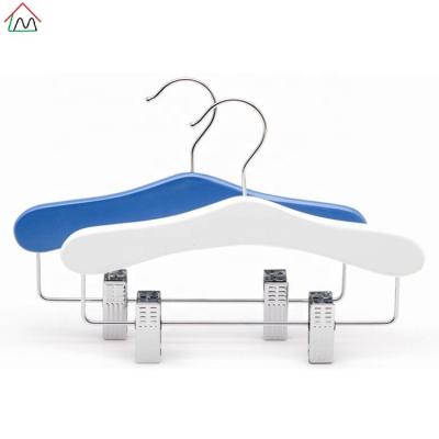 China LMKD13 Wardrobe Colored Wooden Baby Kids Clothing Hanger With Clip for sale