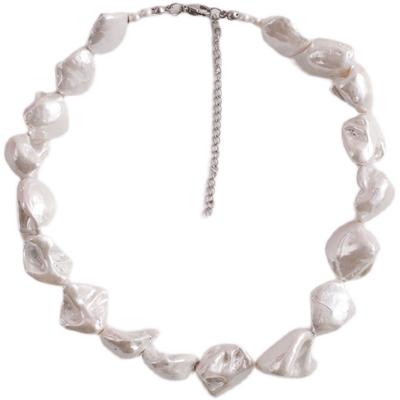 China 2022 Wholesale Fashionable Wholesale Baroque Exaggerated Irregular Shell Big Beaded Natural Pearl Clavicle Chain Necklaces for sale