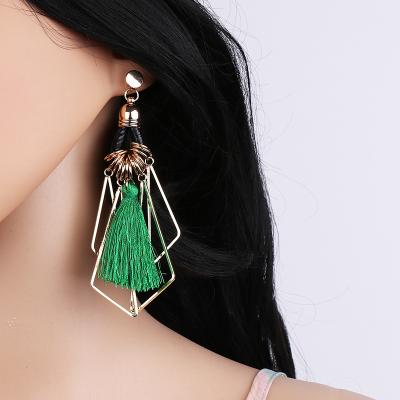 China 2022 New Wholesale Personality Tassel Metal Geometry Fashional Exaggerated Sculptural Earrings TRENDY for sale