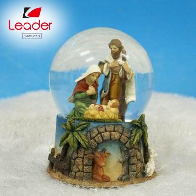 China Handmade Christmas Baby Jesus Snow Globes Polyresin Snow Ball Keepsake From China,Christmas Snow Globe for sale