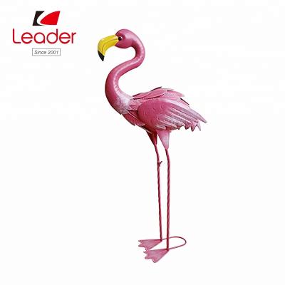 China China BSCI audit factory flamingo garden statues metal yard art for outdoor decoration, pink flamingo garden metal ornament for sale