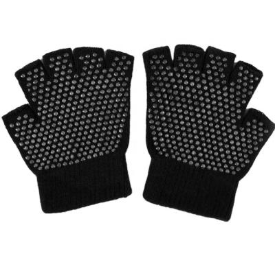 China 2021 wholesale custom five finger yoga outdoor hot sale non-slip acrylic gloves for sale