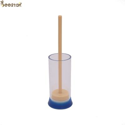 China Beekeeping Tools Queen Rearing Beekeeping Plastic Short Queen Bee Marker for sale